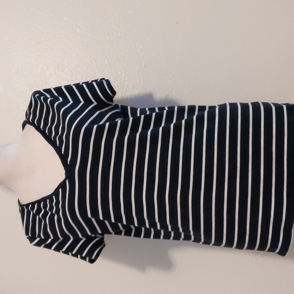 Merona XXL Tshirt black and white. - Picture 2 of 8